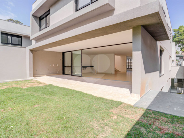 Casa à venda com 4 suítes no condomínio Hípica Max Garden, São Paulo - SP