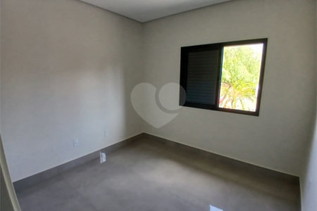 Casa à venda com 3 quartos, sendo 1 suíte, no condomínio Jardim, Sorocaba - SP
