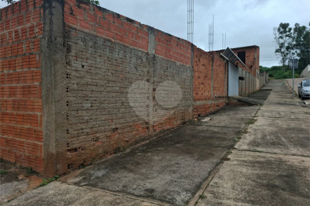 Casa à venda com 3 quartos em Vila Santana, Itapetininga, SP