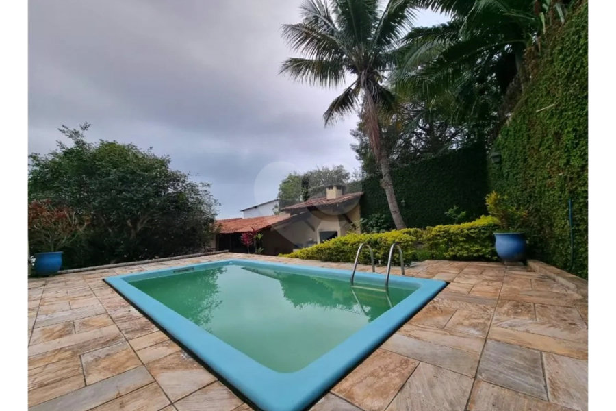 Casa Térrea à venda com 3 quartos, sendo 2 suítes, em Horto Florestal, São Paulo, SP