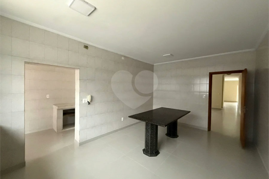 Casa à venda no Bairro Nova Piracicaba Casa à venda 3 dormitórios, 304m2 - Bairro Nova Piracicaba - Piracicaba, SP Casa à venda 3 dormitórios, 304m2 - Bairro Nova Piracicaba - Piracicaba, SP