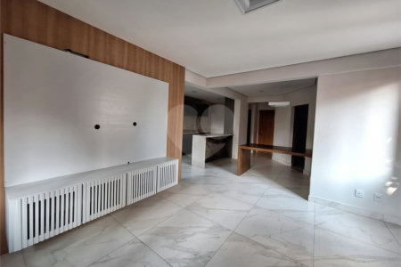 Apartamento à venda com 2 quartos em Jardim das Acácias, São Paulo, SP