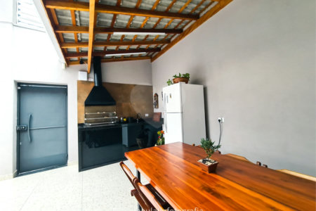 Sobrado à venda com 3 quartos, sendo 1 suíte, em Santa Teresinha, São Paulo, SP