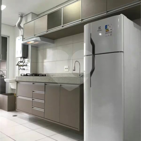 Apartamento à venda com 2 quartos, sendo 1 suíte, em Jardim Carambeí, São Roque, SP