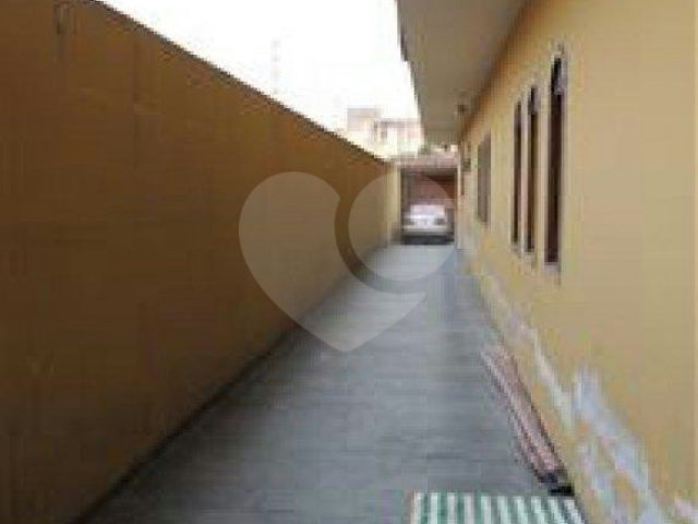 Sobrado à venda com 4 quartos, sendo 3 suítes,  em Jaçanã, São Paulo, SP