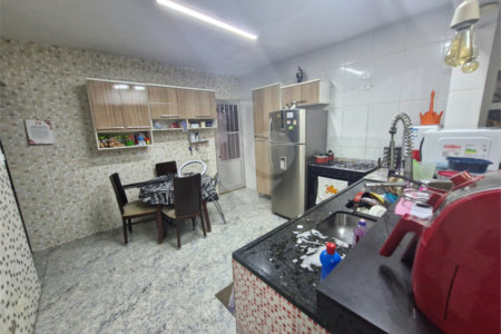 Casa Térrea à venda com 6 quartos em Vila Gustavo, São Paulo, SP