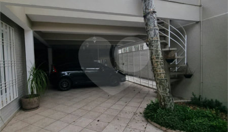 Sobrado à venda com 4 quartos, sendo 1 suíte, em Brooklin, São Paulo, SP