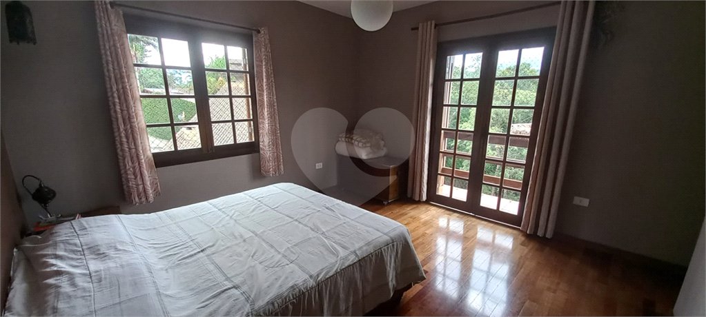Casa à venda com 4 suítes no condomínio Alpes da Cantareira, Mairiporã - SP