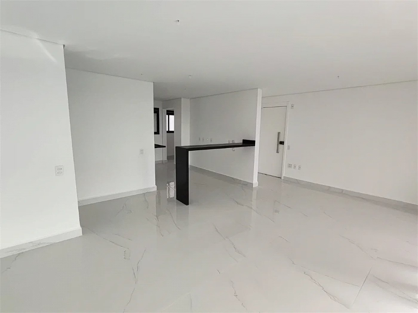 Apartamento à venda com 3 suítes em Parque Campolim, Sorocaba, SP