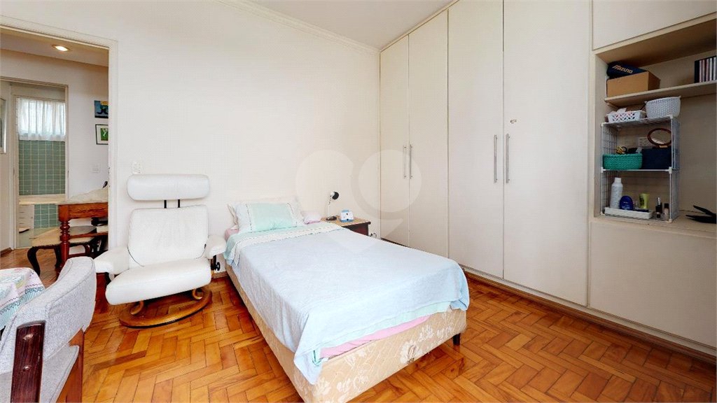 Apartamento à venda com 3 quartos, sendo 1 suíte, em Santa Cecília, São Paulo, SP