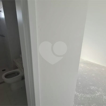 Apartamento à venda com 3 suítes em Moema, São Paulo, SP
