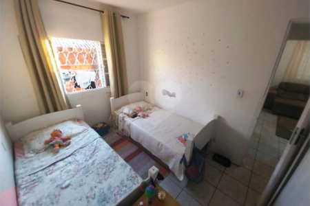 Casa à venda com 4 quartos, sendo 1 suíte, em Capela, Vinhedo, SP