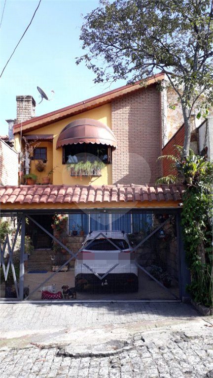 Sobrado à venda com 3 quartos em Água Fria, São Paulo, SP