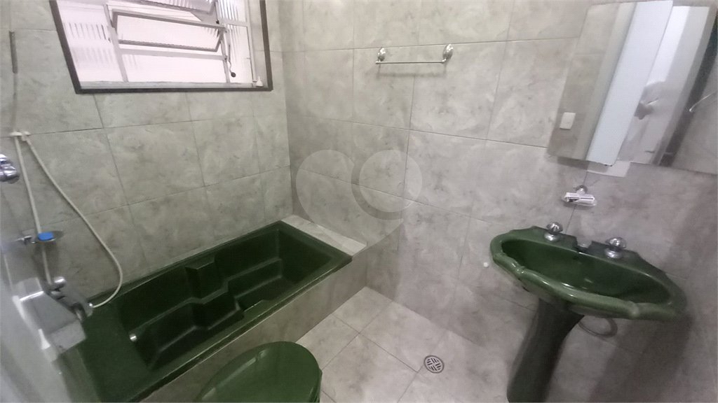 Sobrado à venda com 4 quartos, sendo 2 suítes, em Tremembé, São Paulo, SP