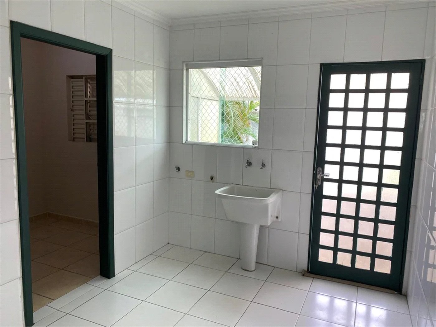 Sobrado à venda com 3 quartos, sendo 1 suíte, em Vila Lageado, São Paulo, SP