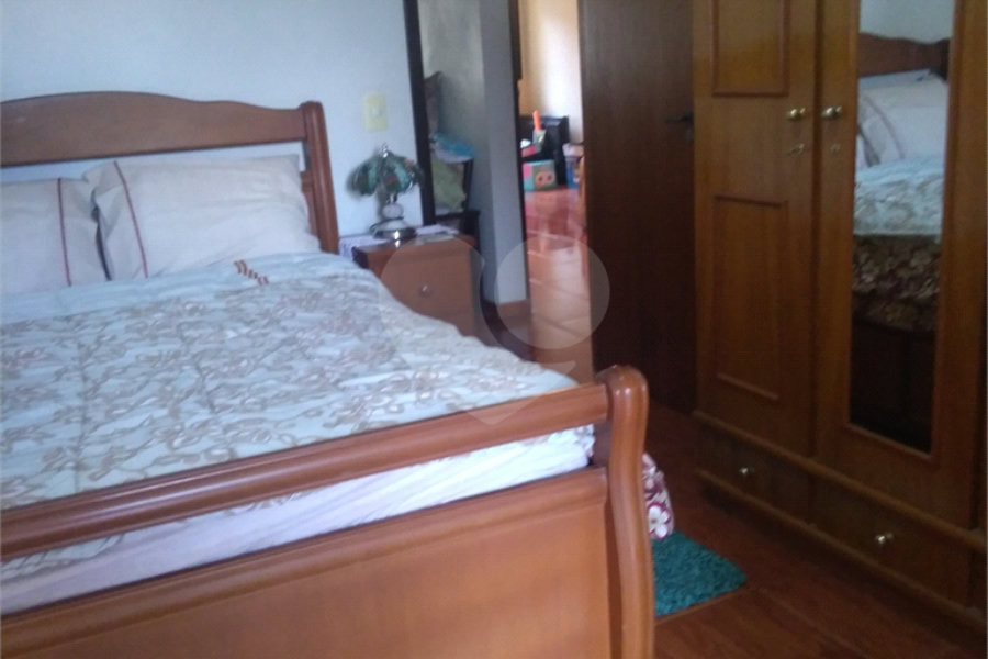 Sobrado à venda com 4 quartos, sendo 3 suítes, em Limão, São Paulo, SP