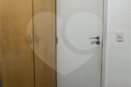 Apartamento à venda com 3 quartos, sendo 1 suíte, em Pinheiros, São Paulo, SP