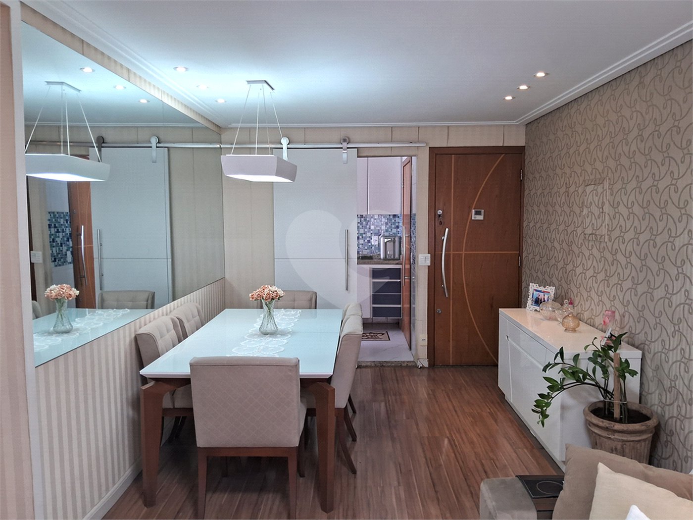 Apartamento à venda com 3 quartos, sendo 1 suíte, em Vila Nova Cachoeirinha, São Paulo, SP