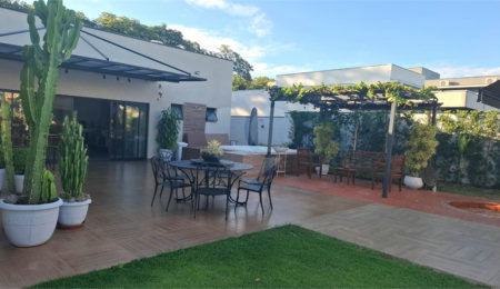 Casa à venda com 3 suítes no condomínio Fazenda Jequitibá, Sorocaba - SP