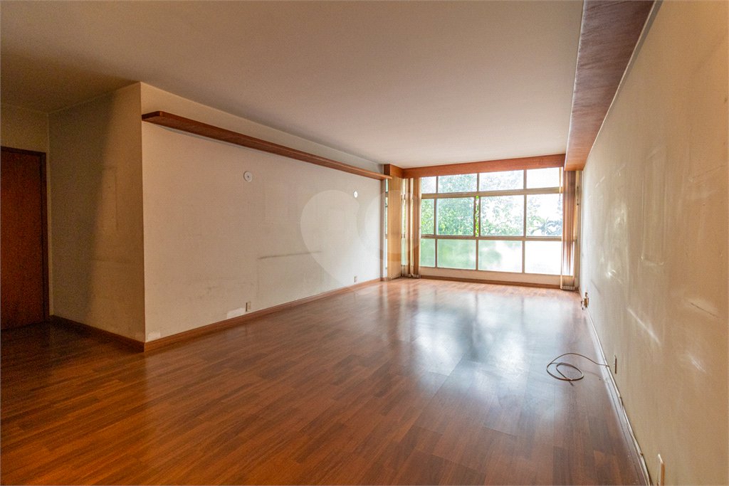 Apartamento à venda com 3 quartos, sendo 1 suíte, em Higienópolis, São Paulo, SP