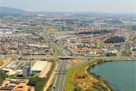 Terreno à venda com 1 suíte em Parque Residencial Jundiaí, Jundiaí, SP