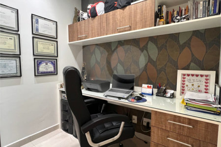 Apartamento à venda com 3 quartos, sendo 1 suíte,  em Vila Suissa, Mogi das Cruzes, SP