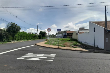 Terreno para venda no Parque dos Flamboyant em São Carlos.