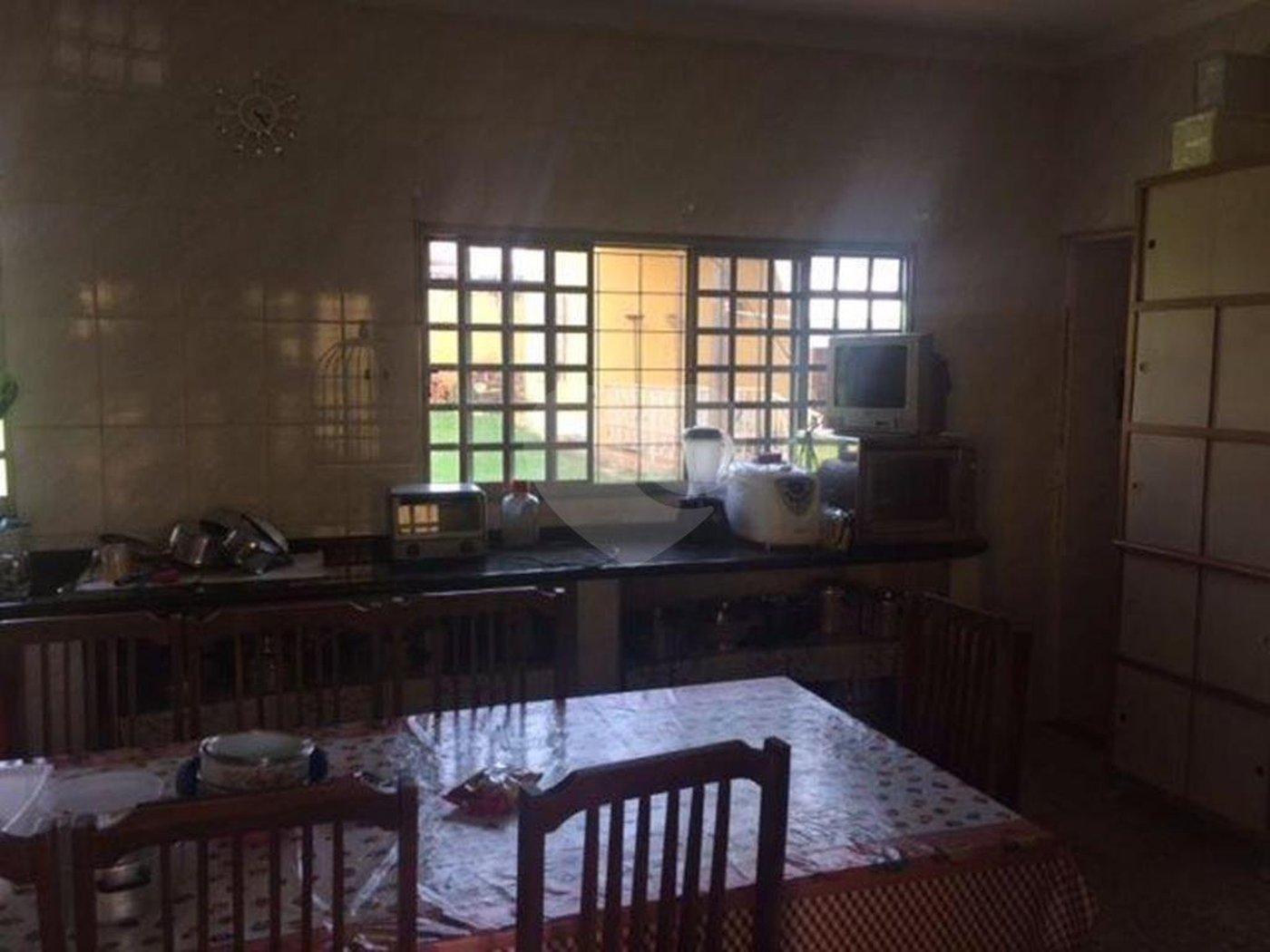 Casa à venda com 6 quartos, sendo 4 suítes, no condomínio Cond Riacho Fundo, Araçoiaba da Serra - SP