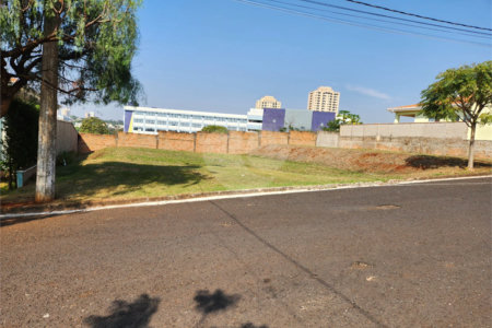 Terreno à venda em Altos do Jaraguá, Araraquara, SP