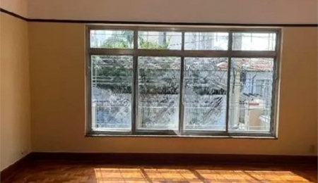 Sobrado à venda com 4 quartos, sendo 1 suíte,  em Alto da Lapa, São Paulo, SP