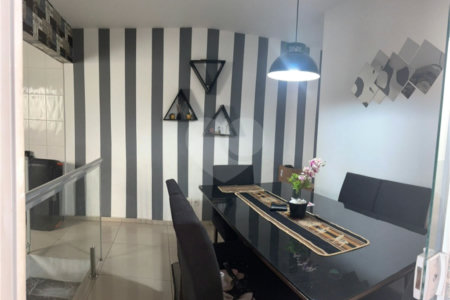 Sobrado à venda com 3 quartos, sendo 1 suíte, em Jardim Camila, Sorocaba, SP