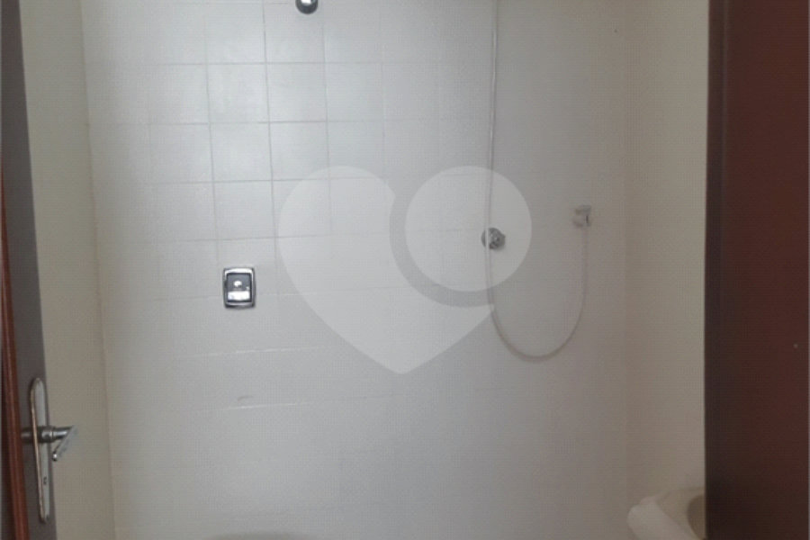 Sobrado à venda com 3 quartos em Santana, São Paulo, SP