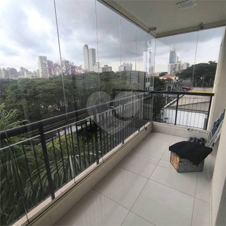 Apartamento à venda com 3 quartos, sendo 1 suíte,  em Cambuci, São Paulo, SP
