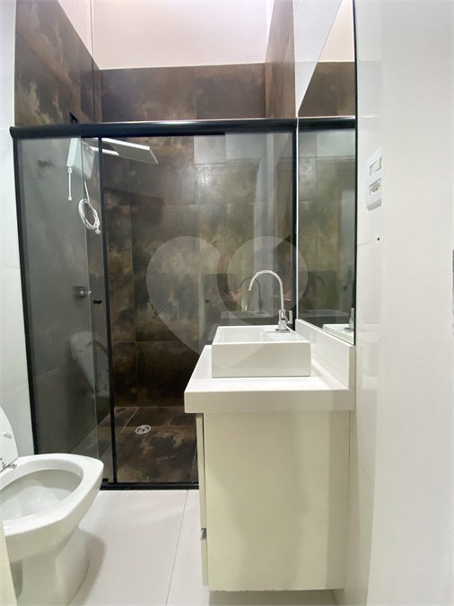 Casa à venda com 3 quartos, sendo 1 suíte, no condomínio Ana Carolina, São Paulo - SP