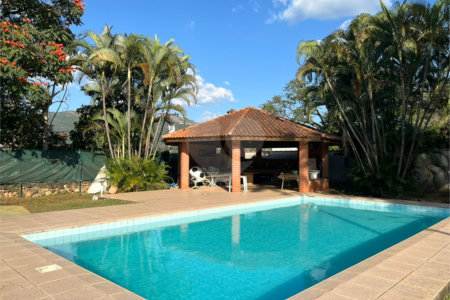 Casa Térrea à venda com 4 quartos, sendo 2 suítes, em Jardim Paulista, Atibaia, SP