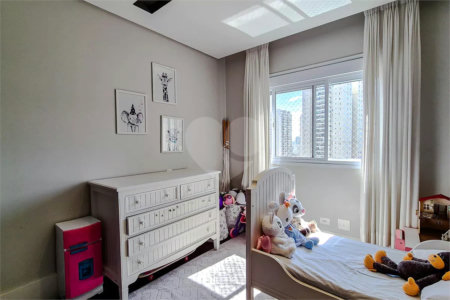 Apartamento à venda com 4 quartos, sendo 3 suítes, em Vila Romana, São Paulo, SP