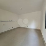Casa à venda com 6 quartos, sendo 4 suítes, no condomínio Suíça da Cantareira, Mairiporã - SP