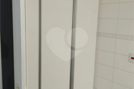 Casa à venda com 3 quartos, sendo 1 suíte,  no condomínio Vila Aracoara, Araraquara - SP