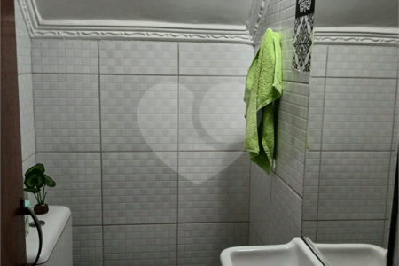 Sobrado à venda com 3 quartos, sendo 1 suíte, em Jardim Humaitá, São Paulo, SP