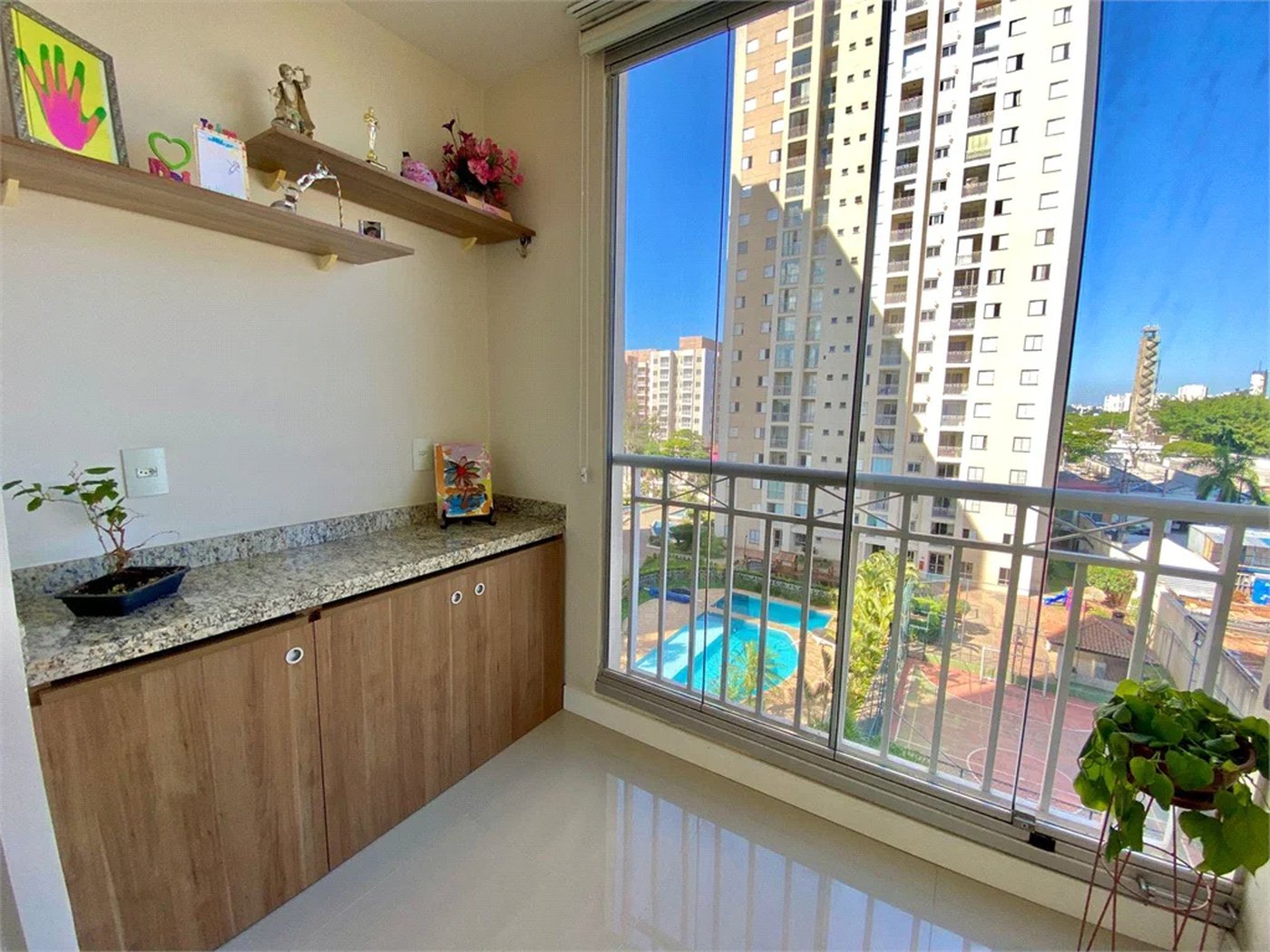 Apartamento à venda com 2 quartos, sendo 1 suíte, em Água Branca, São Paulo, SP