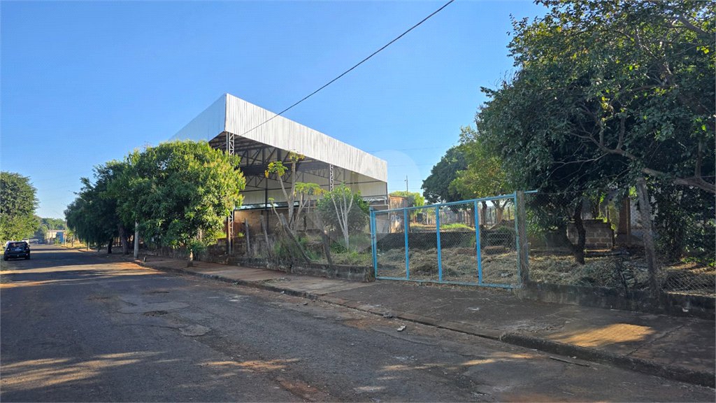 Galpão à venda ou para alugar em Jardim Santa Lúcia, Araraquara, SP
