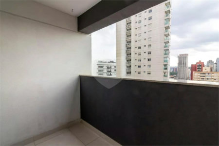 Apartamento à venda com 3 quartos, sendo 1 suíte, em Pinheiros, São Paulo, SP