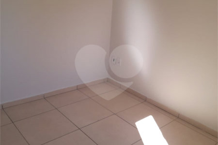 Sobrado à venda com 2 suítes em Jardim Nely, Indaiatuba, SP