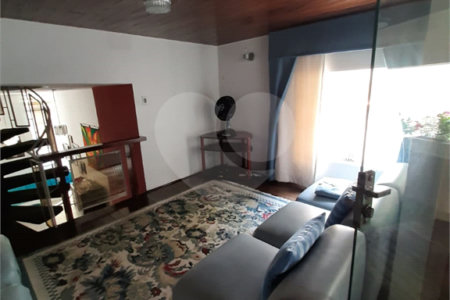 Sobrado à venda com 3 quartos, sendo 1 suíte, em Bosque da Saúde, São Paulo, SP