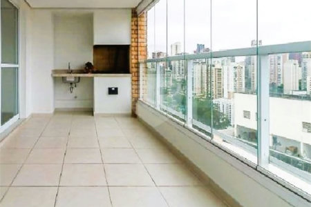 Apartamento à venda com 3 quartos, sendo 1 suíte, em Morumbi, São Paulo, SP