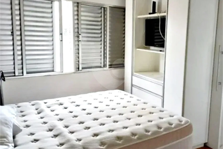 Sobrado à venda com 3 quartos, sendo 1 suíte,  em Vila Palmeiras, São Paulo, SP