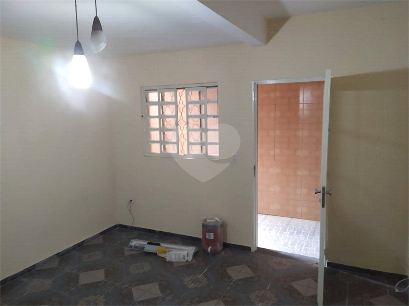Sobrado à venda com 3 quartos, sendo 1 suíte, em Jaraguá, São Paulo, SP