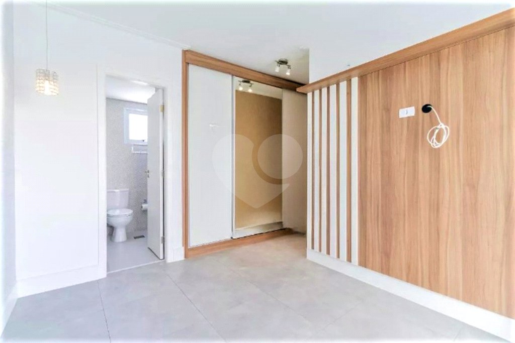 Apartamento à venda com 3 quartos, sendo 1 suíte,  em Jardim Marajoara, São Paulo, SP