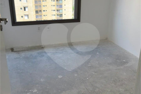 Apartamento à venda com 2 suítes em Santo Amaro, São Paulo, SP