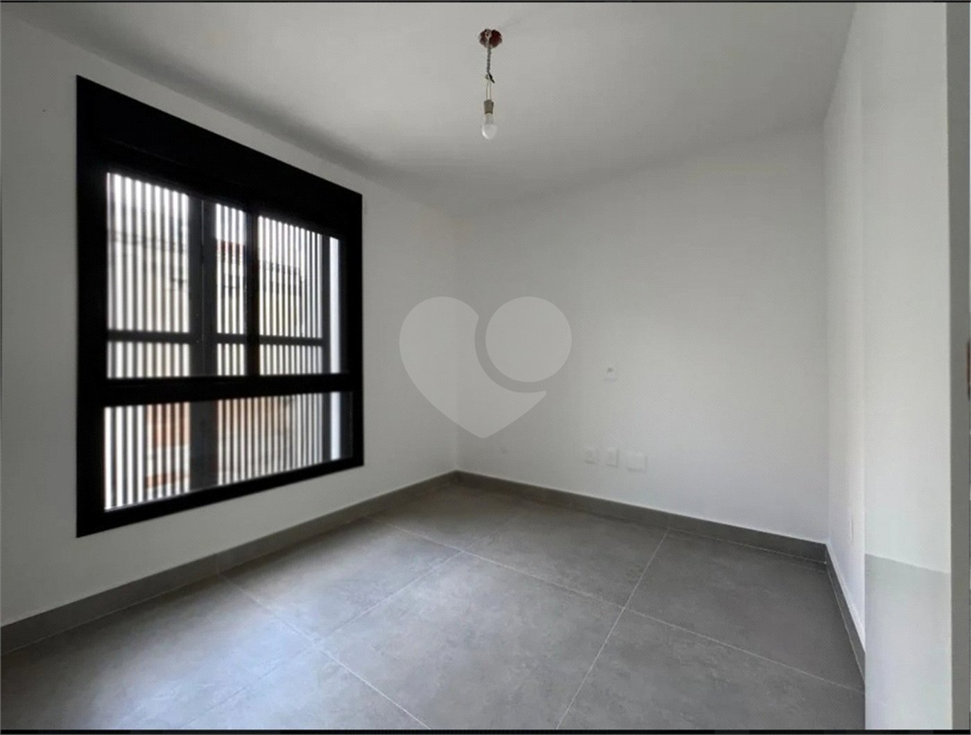 Casa à venda com 3 quartos, sendo 1 suíte, no condomínio : Cube XL Vila Madalena, São Paulo - SP